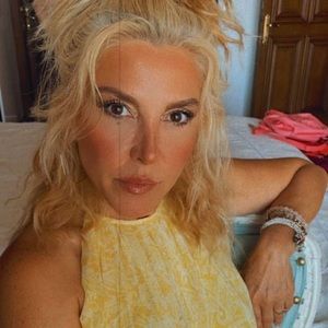 Meet your Posher, Zeyno erkin